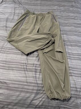 Nike Tech Woven Oversized Pants - Men’s Size Large HM7158-356 Green New No Tags